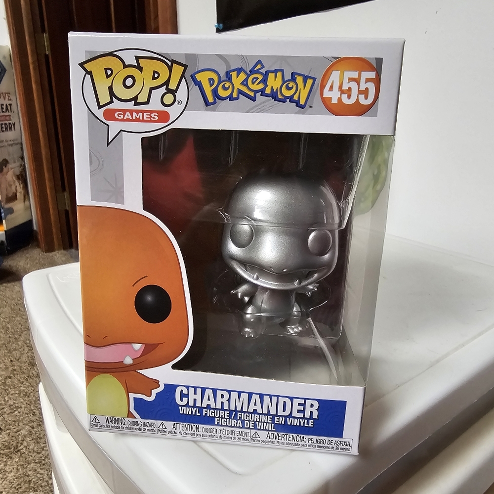 SILVER CHARMANDER FUNKO POP!